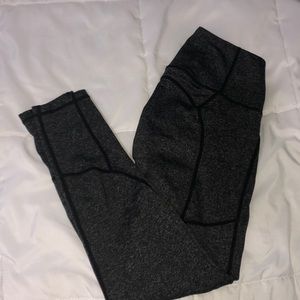 Charcoal colored cropped leggings